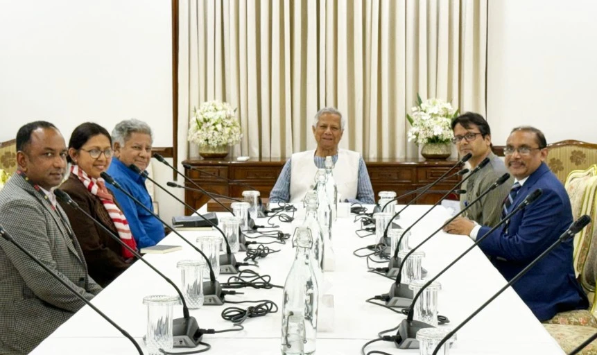 শতবর্ষী প্যাডেল স্টিমার চালুর সিদ্ধান্তে উচ্ছ্বসিত প্রধান উপদেষ্টা